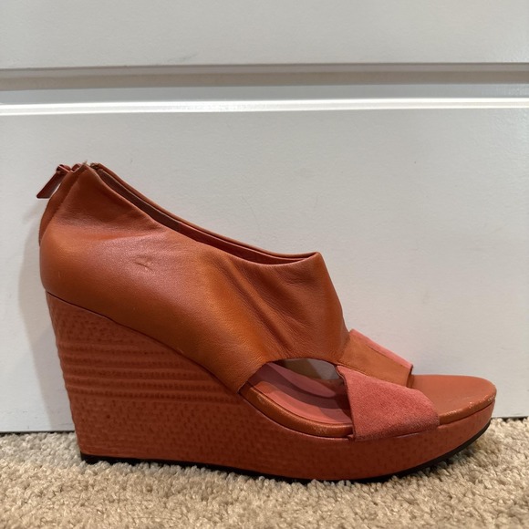 Cole Haan Shoes - Cole Haan Sandals Shoes Womens Size 10 Orange Leather Wedge Zip Strappy Comfort